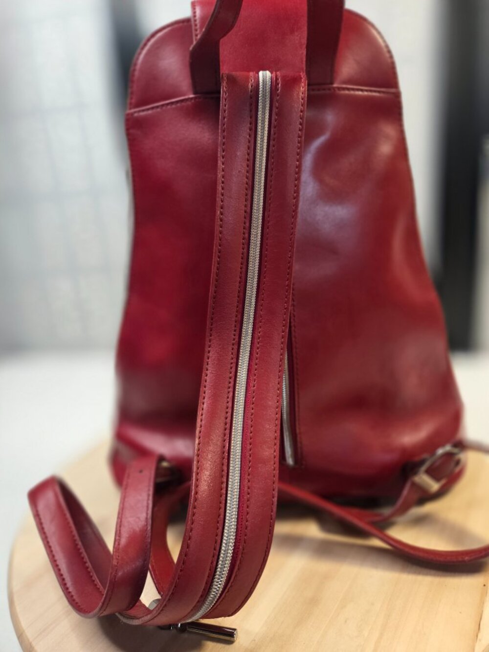 Wilson Leather Pelle Studio 90's Red Leather Sling Backpack Purse Women Medium - Picture 5 of 16